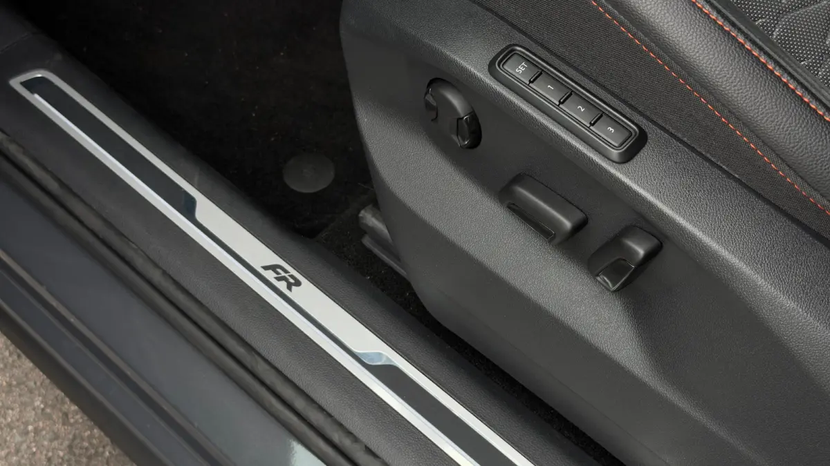 1.4 TSI e-Hybrid PHEV FR Business Wegklapbare Trekhaak | Rondomzicht camera | Adaptive cruise control | Dodehoek detectie