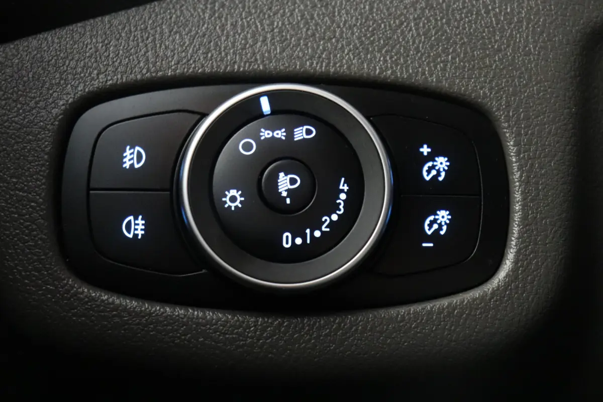 1.5 EcoBlue EURO 6 - Airco - Cruise - Camera - €10.900,- Excl.