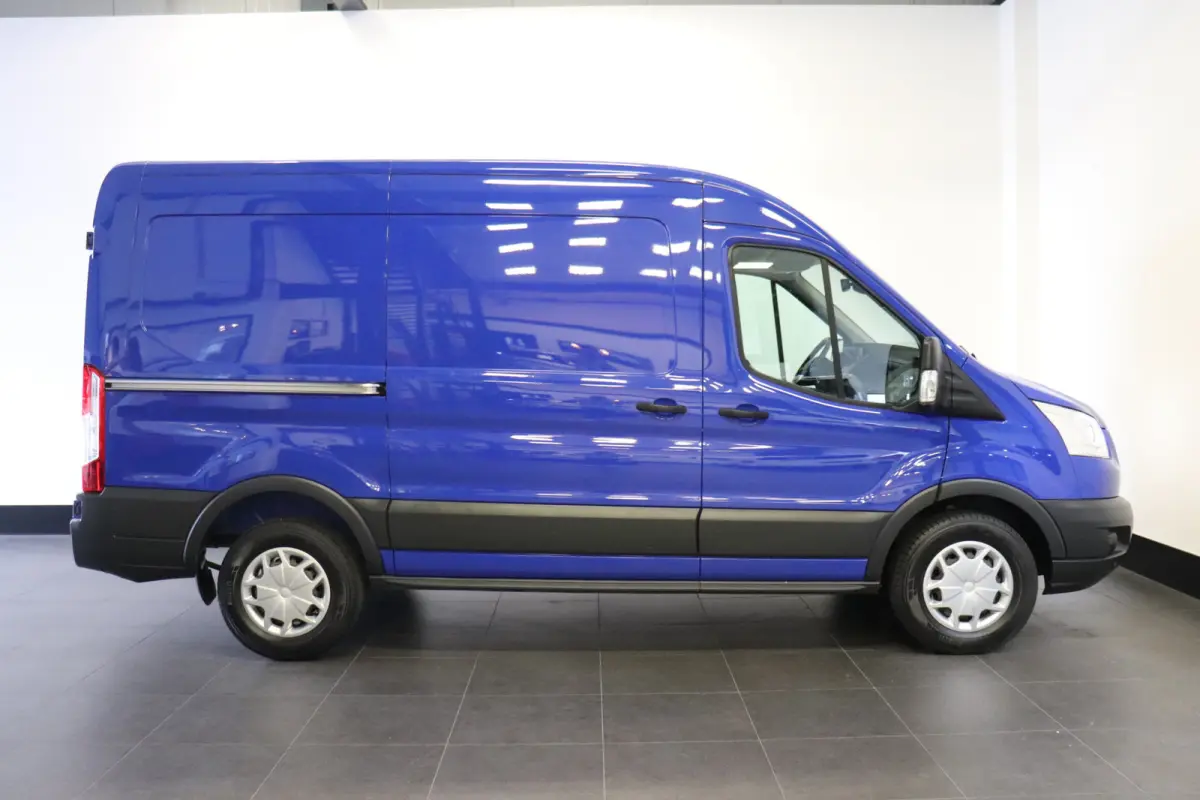 2.0 TDCI L2H2 130PK 2x Schuifdeur EURO 6 - Airco - Navi - Cruise - Camera - €13.900,- Excl.