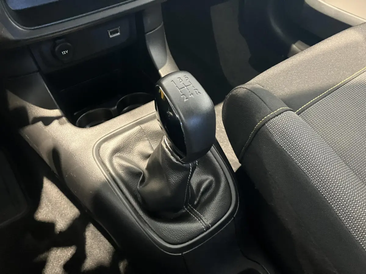 1.2 | APPLE CARPLAY & ANDROID AUTO | AIRCO | LED | PARKEERSENSOREN