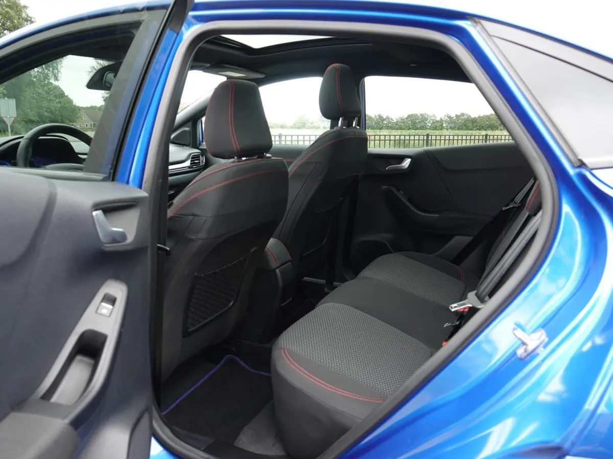 1.0 EcoBoost 125PK ST-Line AUTOM. PANO | WINTERPACK | BLIS | CAMERA