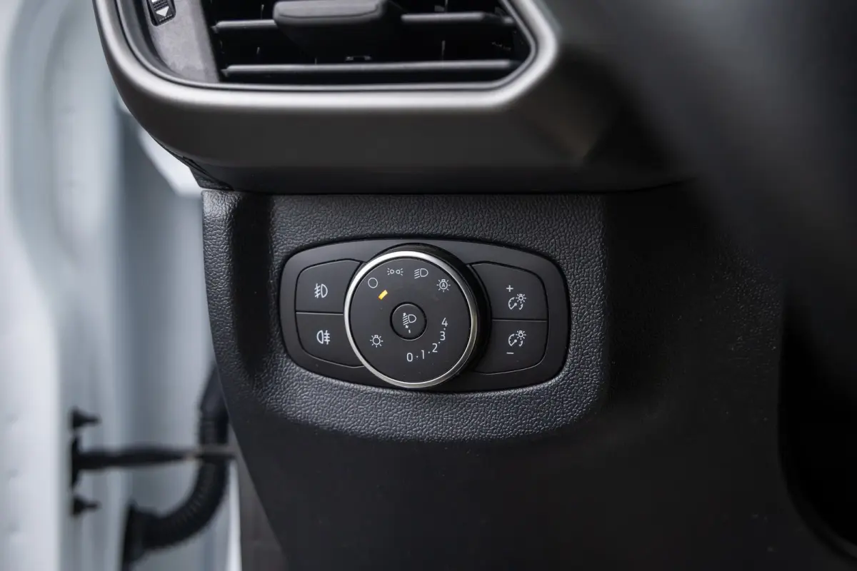 1.5 EcoBlue Trend 100pk | Navigatie  | Camera | Lichtmetalen velgen