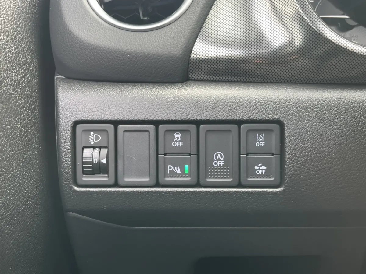 1.4 Boosterjet Smart Hybrid Style | €2.000,- voordeel | Uit voorraad leverbaar | 0886 | Pano | Adapt. Cruise | Camera | Dodehoek | Rijstrook | Stoelverwarming | etc. etc.