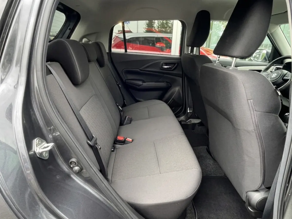 1.2 Smart Hybrid Select CVT Automaat | Meerdere kleuren beschikbaar | €2.200,- voordeel | Adapt. Cruise | Camera | Stoelverwarming | 16'' | Dodehoek | Carplay/Android Auto | Smart Entry |