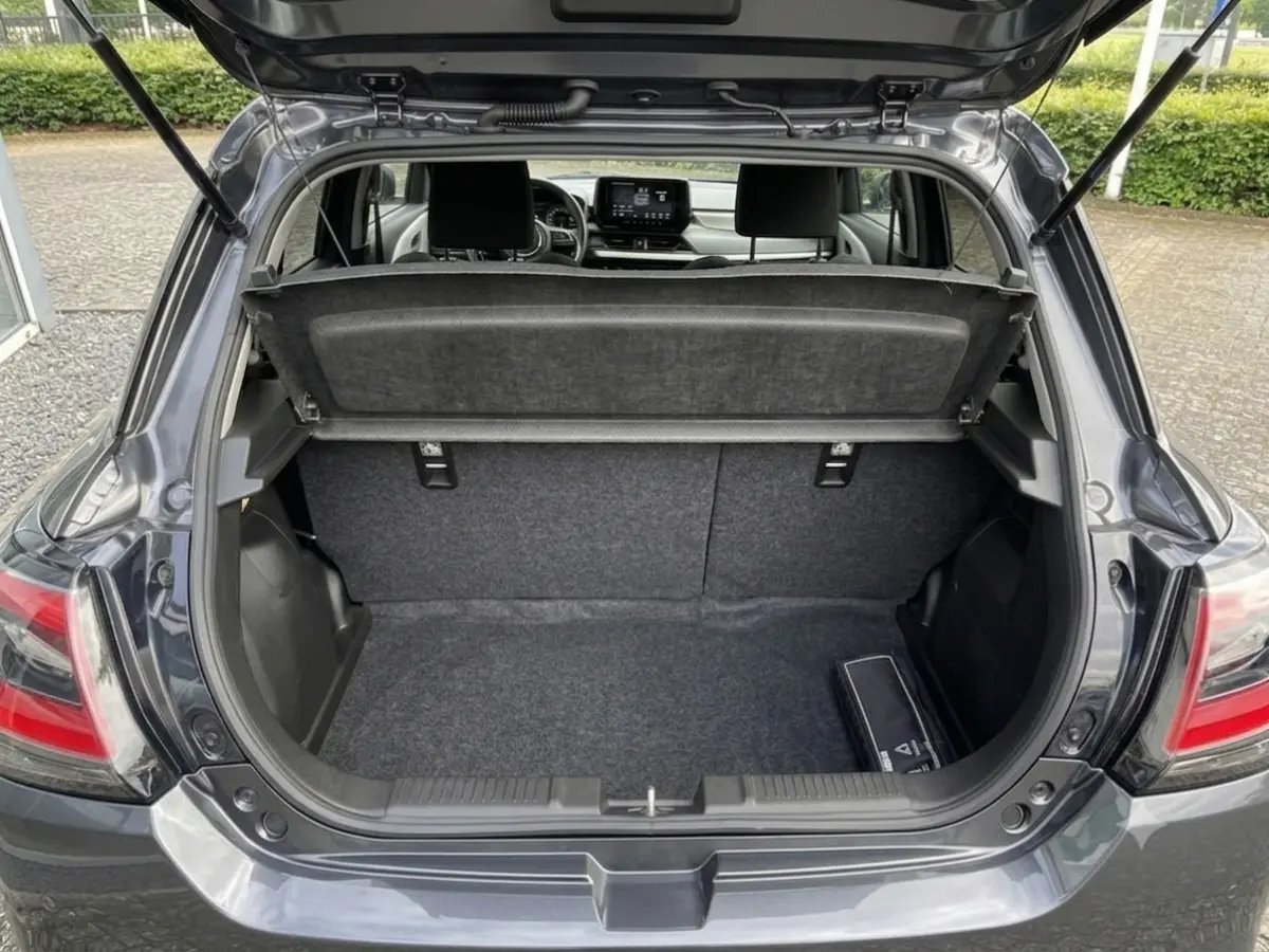 1.2 Smart Hybrid Select CVT Automaat | Meerdere kleuren beschikbaar | €2.200,- voordeel | Adapt. Cruise | Camera | Stoelverwarming | 16'' | Dodehoek | Carplay/Android Auto | Smart Entry |