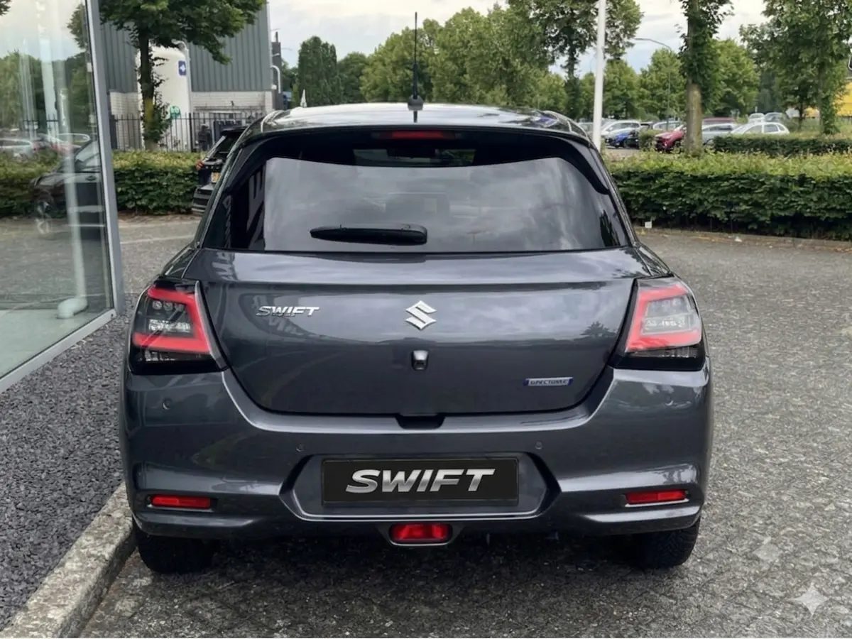 1.2 Smart Hybrid Select CVT Automaat | Meerdere kleuren beschikbaar | €2.200,- voordeel | Adapt. Cruise | Camera | Stoelverwarming | 16'' | Dodehoek | Carplay/Android Auto | Smart Entry |