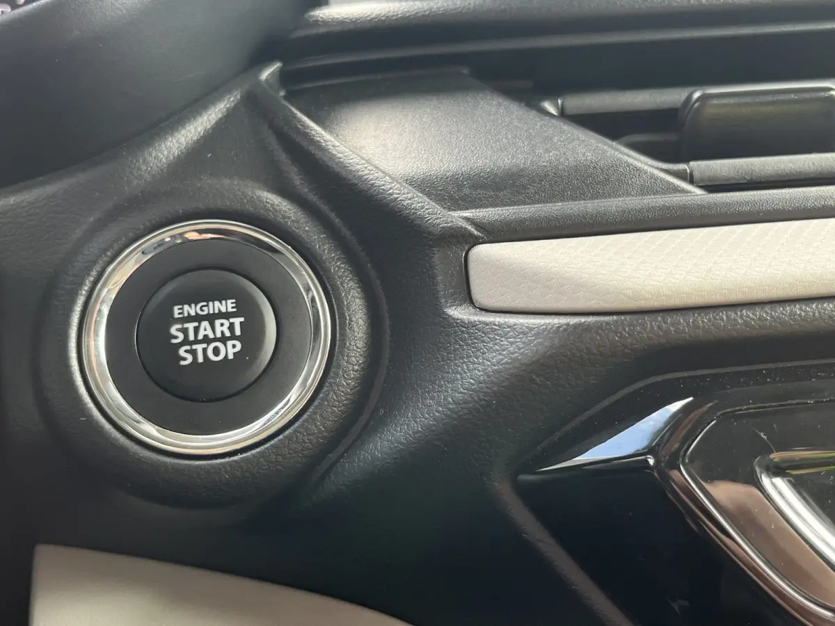 1.2 Smart Hybrid Select CVT Automaat | Meerdere kleuren beschikbaar | €2.200,- voordeel | Adapt. Cruise | Camera | Stoelverwarming | 16'' | Dodehoek | Carplay/Android Auto | Smart Entry |