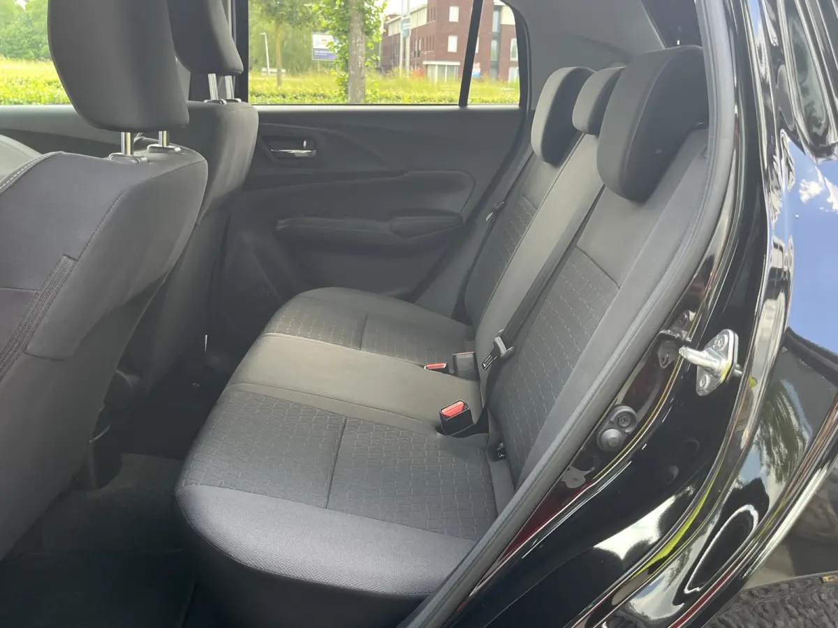 1.2 Smart Hybrid Select CVT Automaat | Meerdere kleuren beschikbaar | €2.200,- voordeel | Adapt. Cruise | Camera | Stoelverwarming | 16'' | Dodehoek | Carplay/Android Auto | Smart Entry |