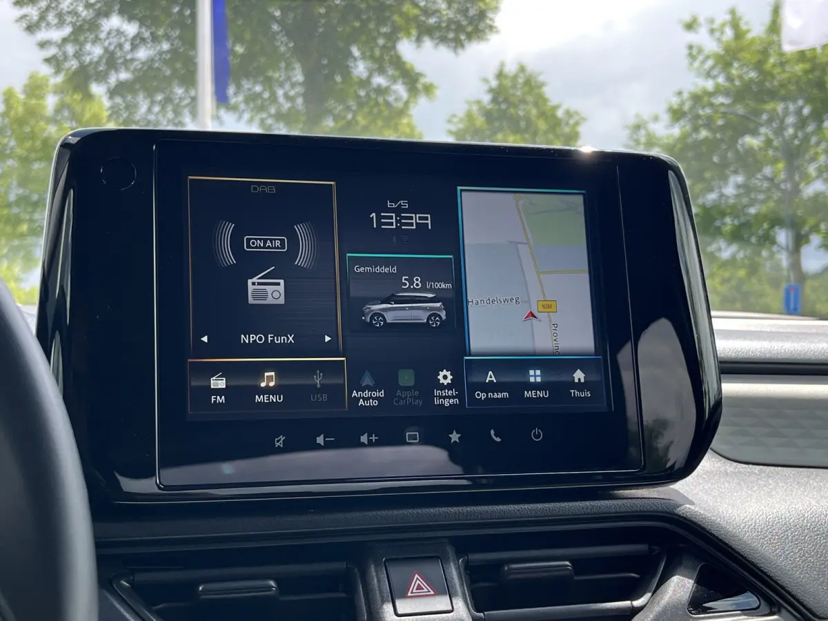 1.2 Smart Hybrid Select CVT Automaat | Meerdere kleuren beschikbaar | €2.200,- voordeel | Adapt. Cruise | Camera | Stoelverwarming | 16'' | Dodehoek | Carplay/Android Auto | Smart Entry |