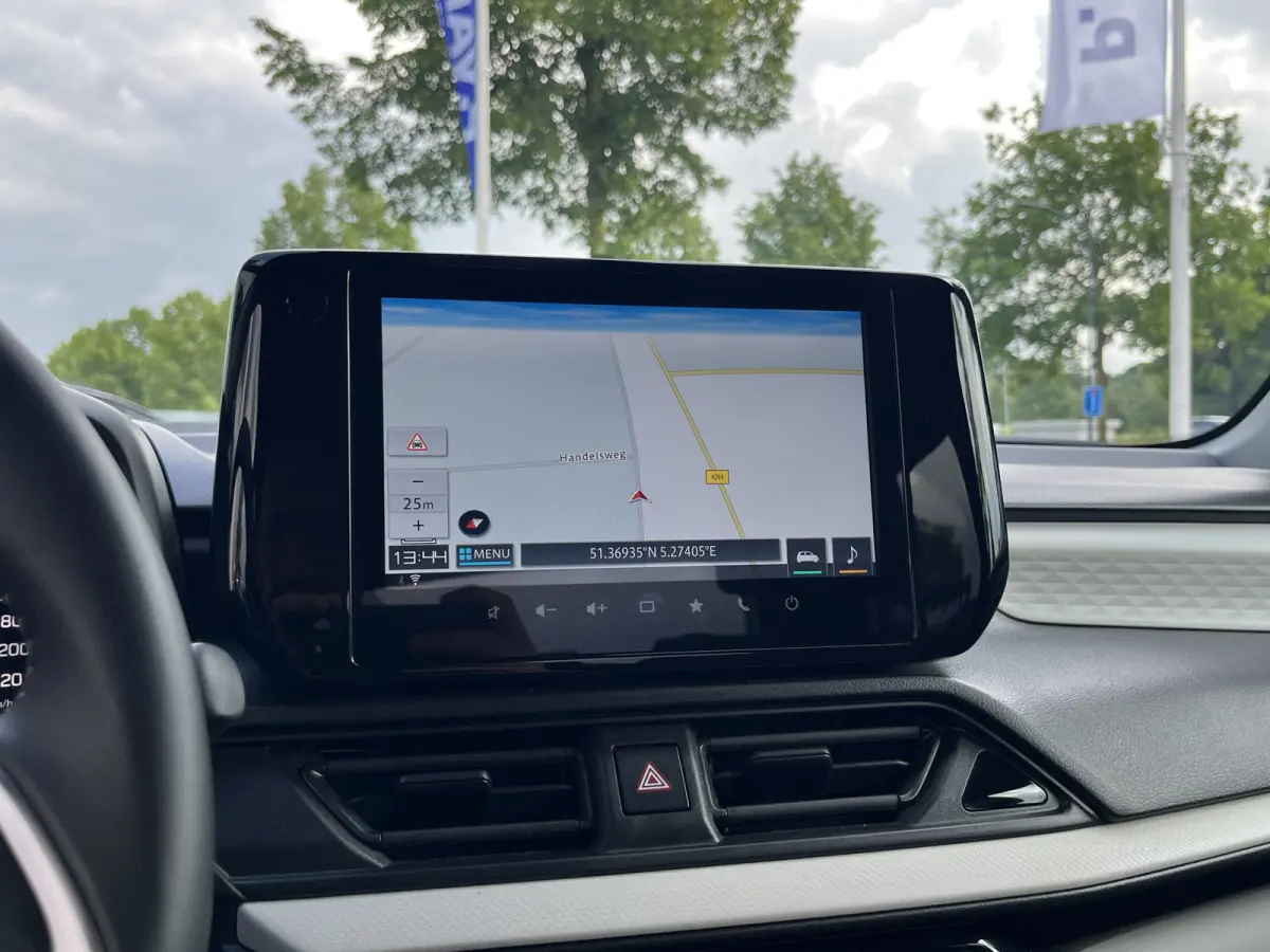 1.2 Smart Hybrid Select CVT Automaat | Meerdere kleuren beschikbaar | €2.200,- voordeel | Adapt. Cruise | Camera | Stoelverwarming | 16'' | Dodehoek | Carplay/Android Auto | Smart Entry |