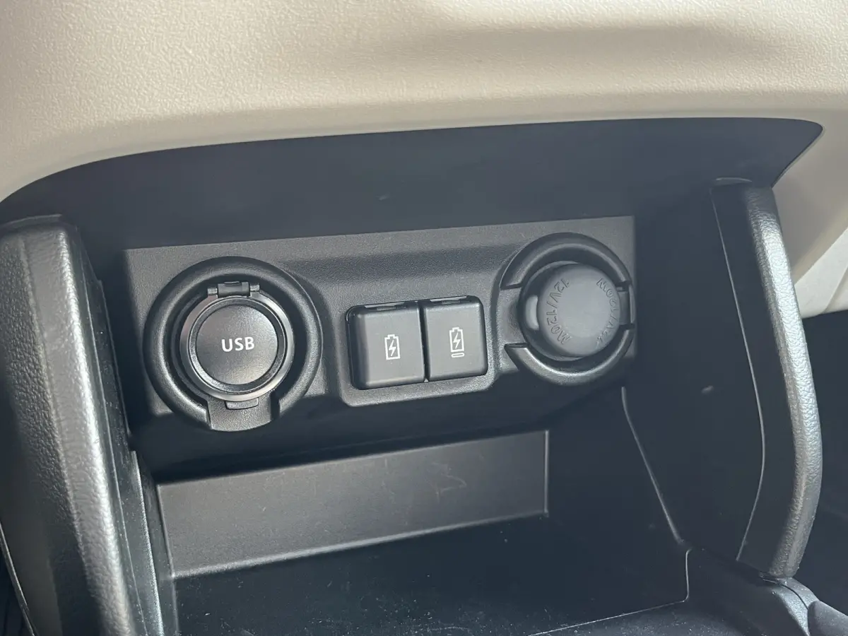 1.2 Smart Hybrid Select CVT Automaat | Meerdere kleuren beschikbaar | €2.200,- voordeel | Adapt. Cruise | Camera | Stoelverwarming | 16'' | Dodehoek | Carplay/Android Auto | Smart Entry |