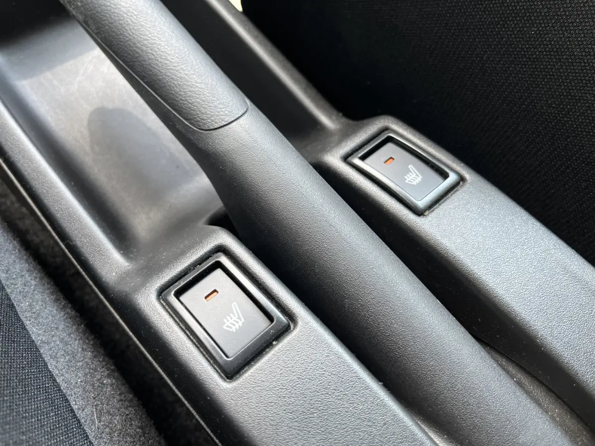 1.2 Smart Hybrid Select CVT Automaat | Meerdere kleuren beschikbaar | €2.200,- voordeel | Adapt. Cruise | Camera | Stoelverwarming | 16'' | Dodehoek | Carplay/Android Auto | Smart Entry |