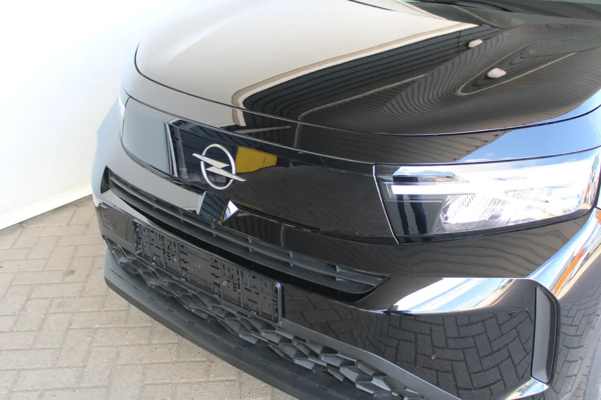Edition - | 8 Jaar garantie | Navigatie | Camera | Parkeersensoren | Draadloze telefoonlader |