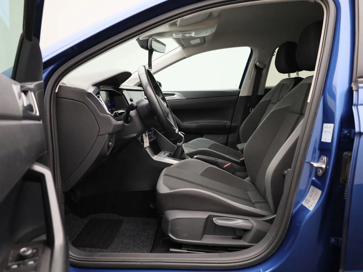 1.0 TSI Style | Apple carplay | IQ Light | Achteruitrijcamera | Virtual cockpit | Apple carplay | Climate control |