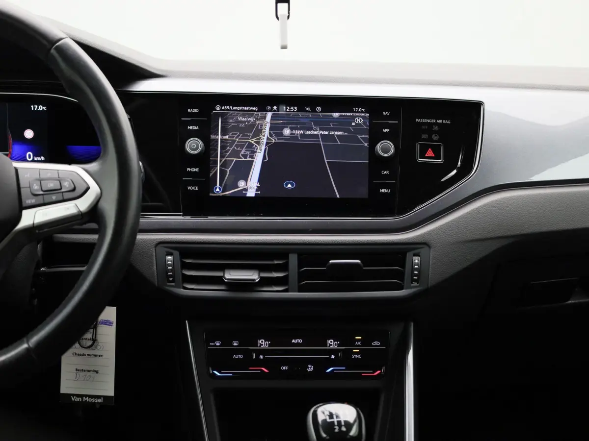 1.0 TSI Style | Apple carplay | IQ Light | Achteruitrijcamera | Virtual cockpit | Apple carplay | Climate control |