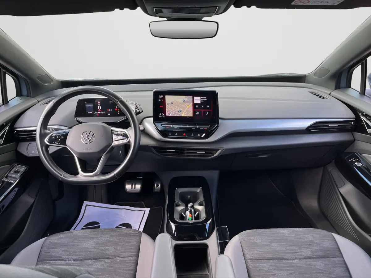 Pro 77 kWh | Warmtepomp | 93% SOH | Stuurverwarming | LED | Lane assist |