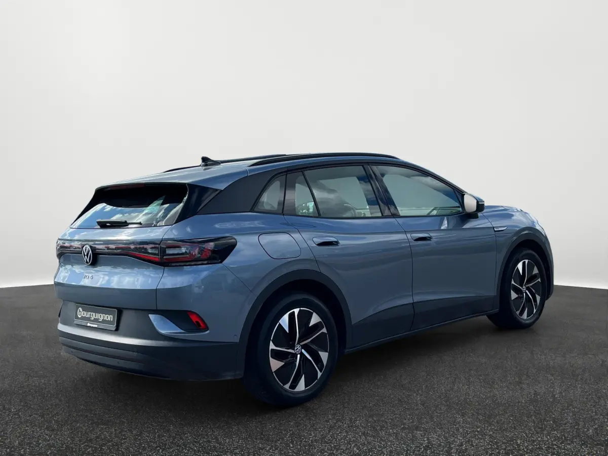 Pro 77 kWh | Warmtepomp | 93% SOH | Stuurverwarming | LED | Lane assist |