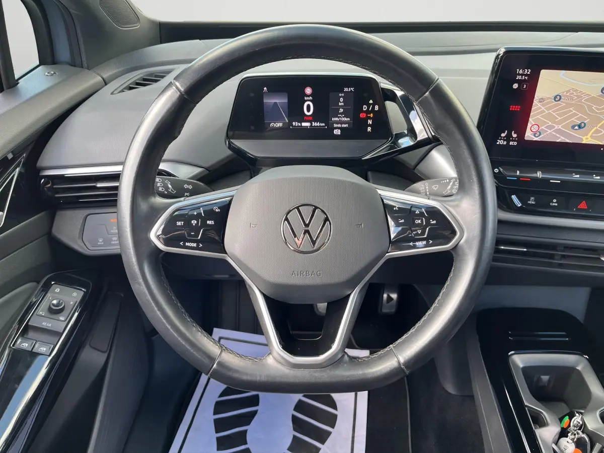 Pro 77 kWh | Warmtepomp | 93% SOH | Stuurverwarming | LED | Lane assist |