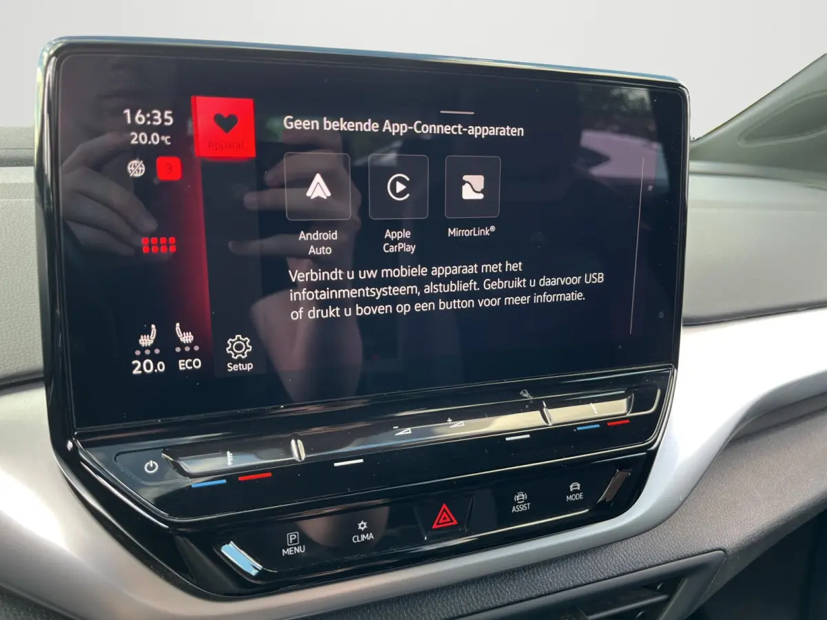 Pro 77 kWh | Warmtepomp | 93% SOH | Stuurverwarming | LED | Lane assist |