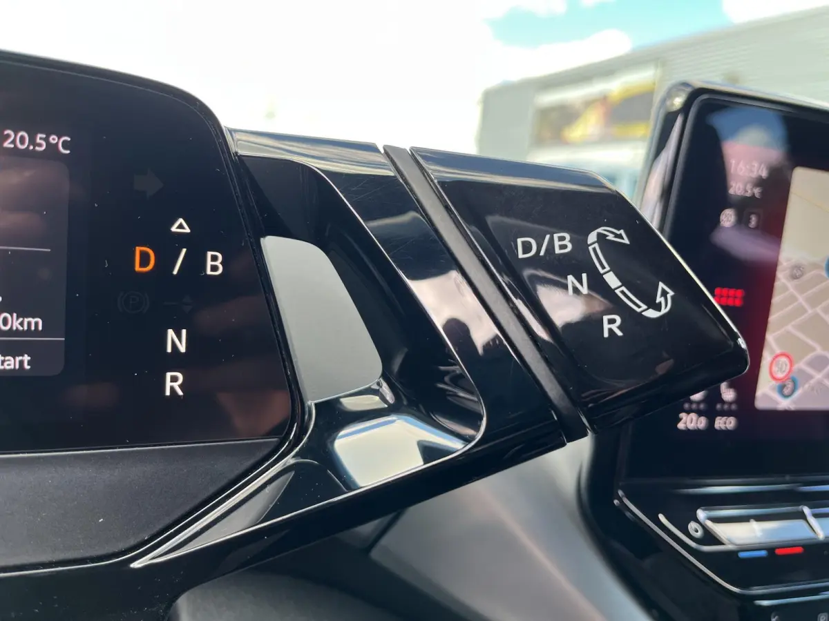 Pro 77 kWh | Warmtepomp | 93% SOH | Stuurverwarming | LED | Lane assist |