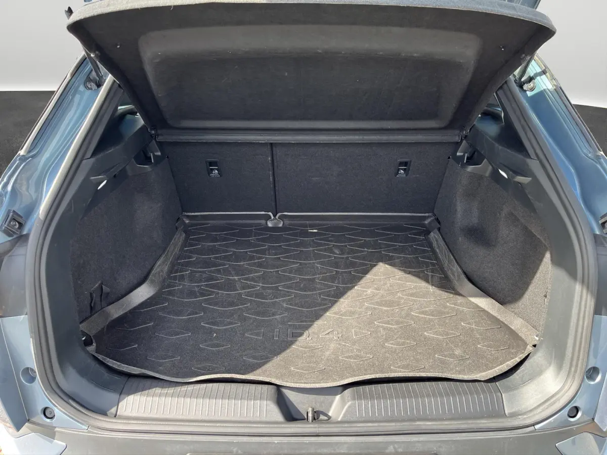 Pro 77 kWh | Warmtepomp | 93% SOH | Stuurverwarming | LED | Lane assist |