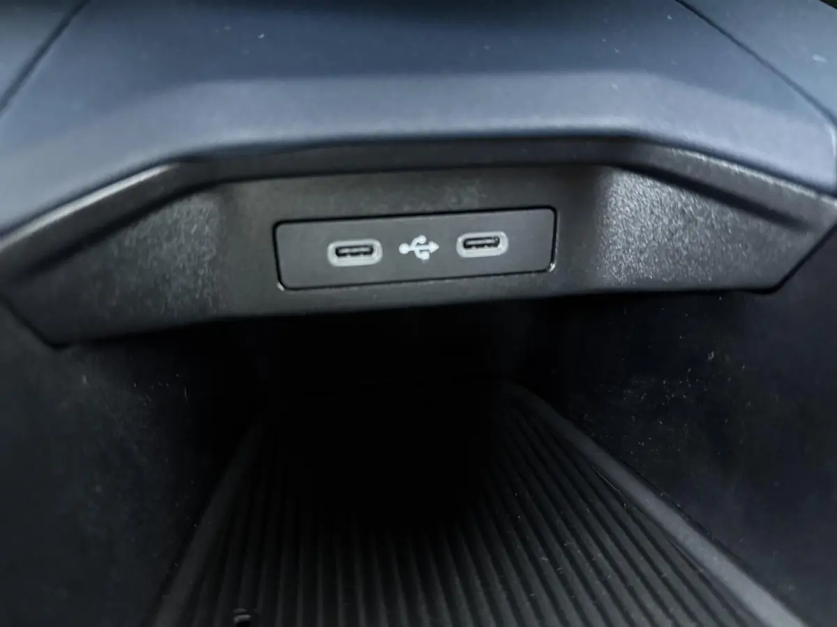 GT 52 kWh | Pack Driving | Signature Rouge | Blind spot warning & intervention