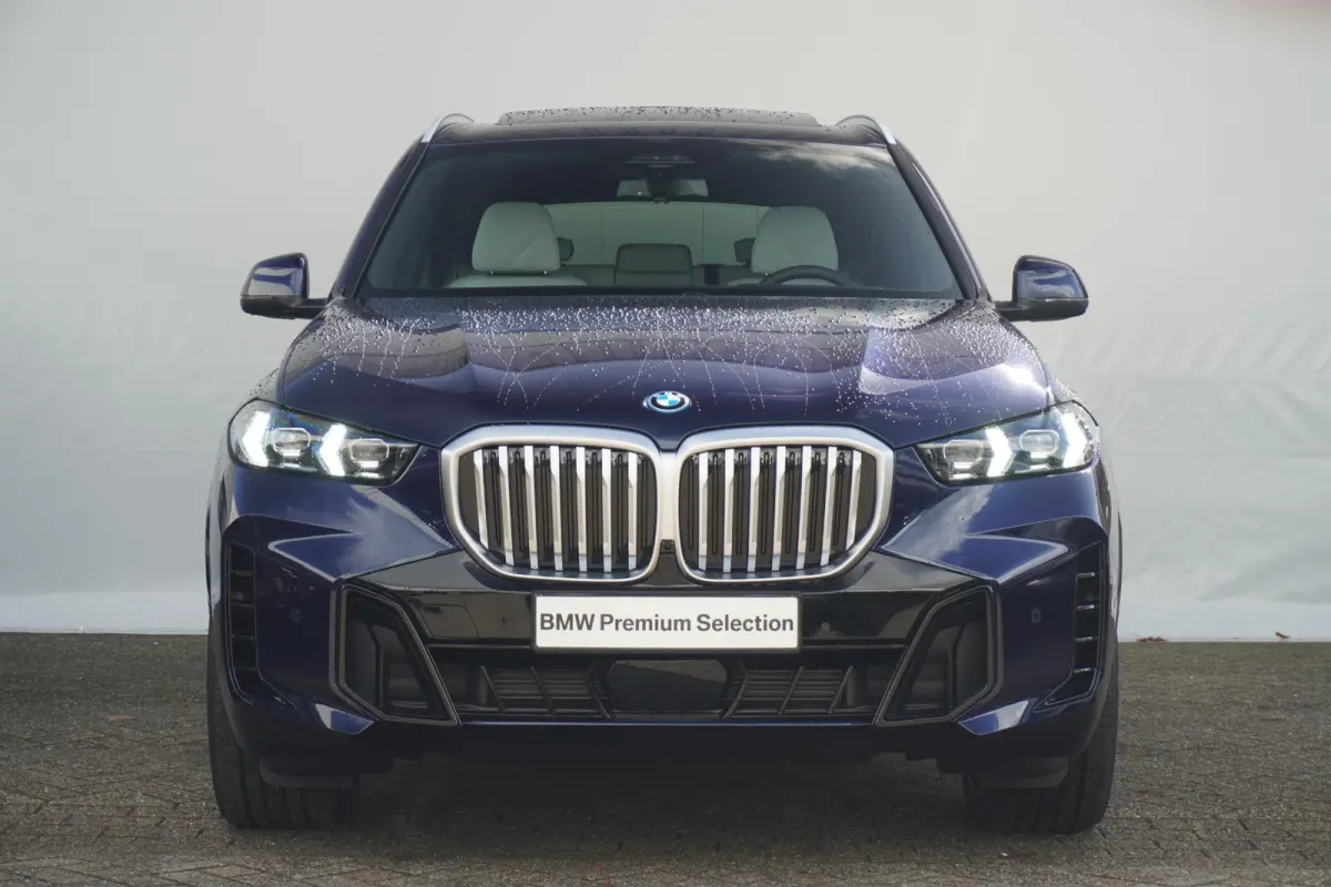 xDrive50e M Sportpakket Pro | Innovation Pack | Comfort-plus Pack | Travel Pack | Harman Kardon