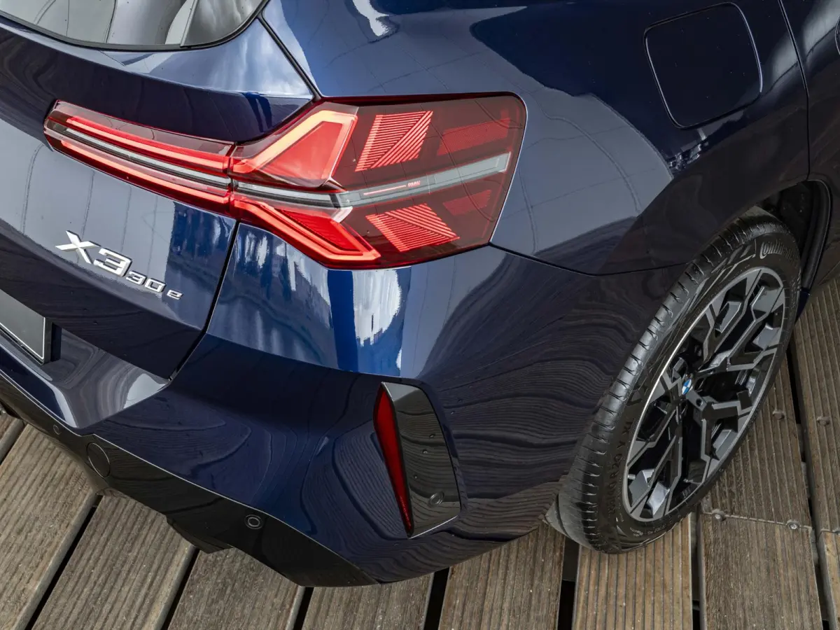 30e xDrive M Sportpakket Pro | Professional Pack | Premium Pack | Comfort Pack