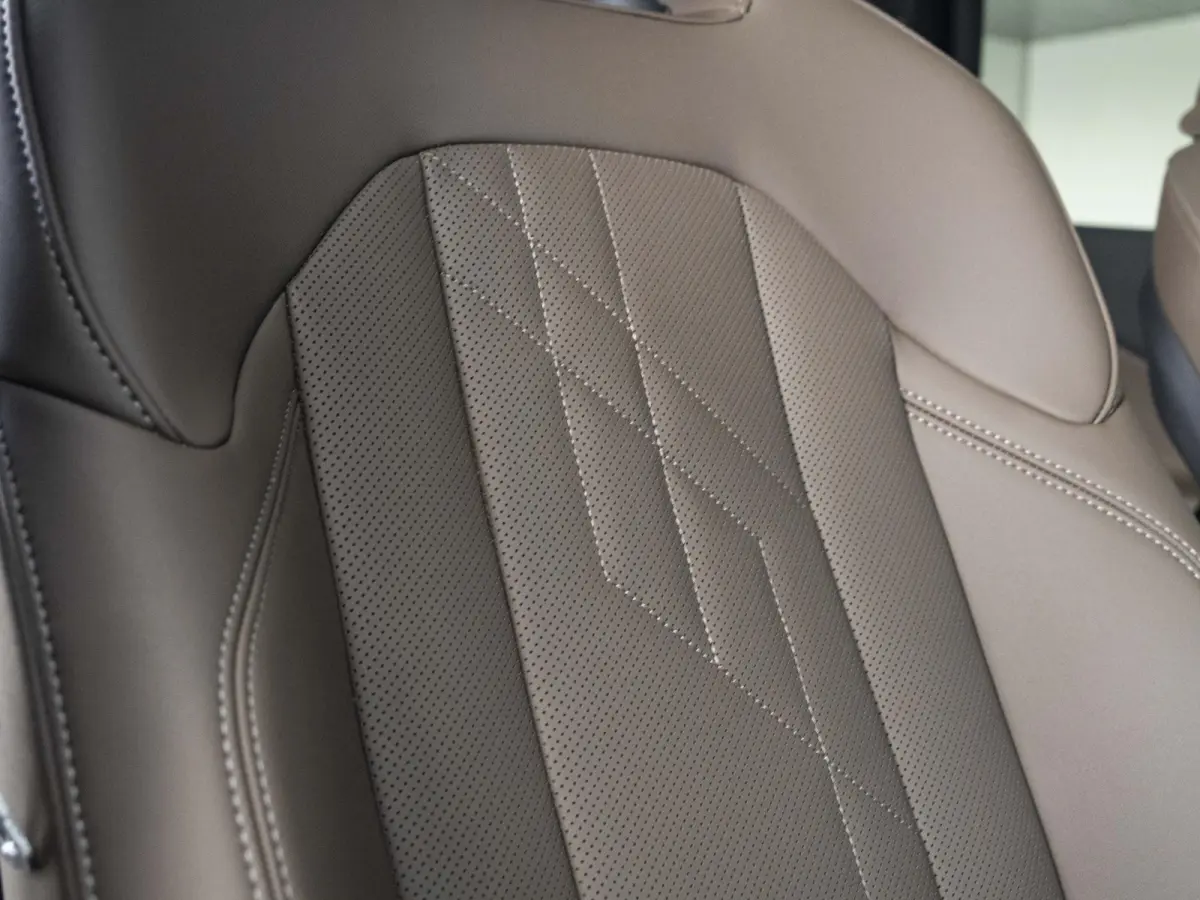 30e xDrive M Sportpakket Pro | Professional Pack | Premium Pack | Comfort Pack