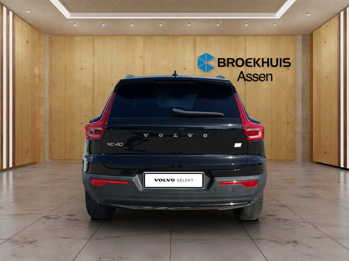 1.5 T4 Plug-in hybrid Plus Dark | BLIS | Camera | Stoelverwarming | Adaptieve Cruise Control | Lederen Bekleding |