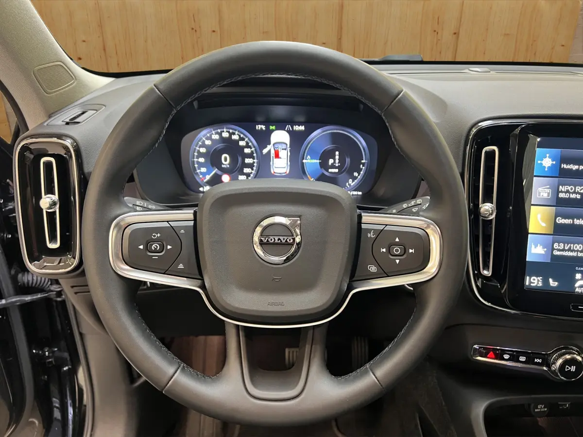 1.5 T4 Plug-in hybrid Plus Dark | BLIS | Camera | Stoelverwarming | Adaptieve Cruise Control | Lederen Bekleding |