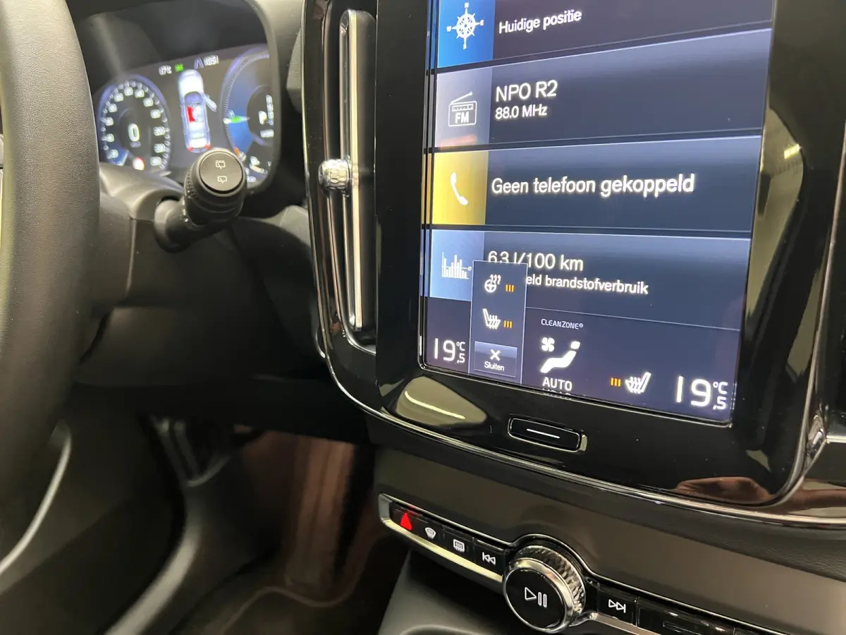 1.5 T4 Plug-in hybrid Plus Dark | BLIS | Camera | Stoelverwarming | Adaptieve Cruise Control | Lederen Bekleding |