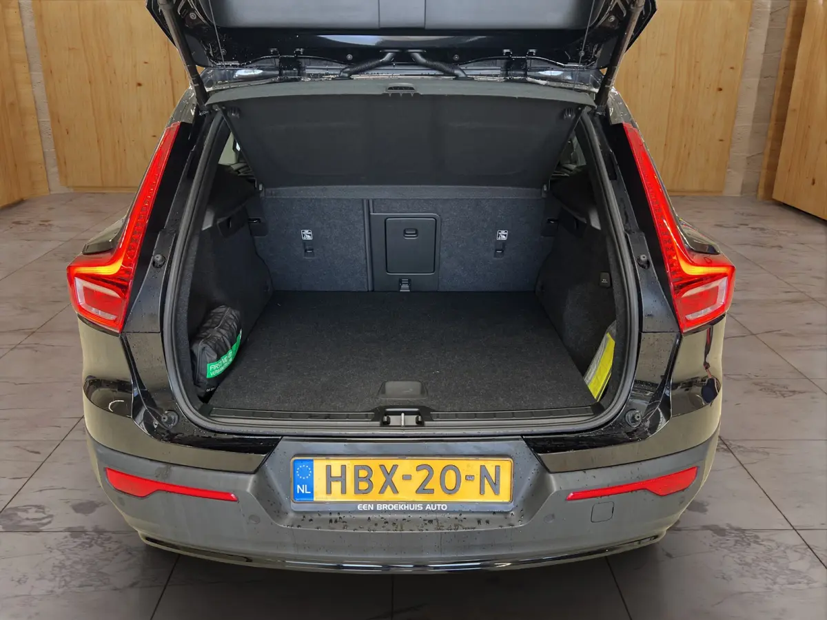 1.5 T4 Plug-in hybrid Plus Dark | BLIS | Camera | Stoelverwarming | Adaptieve Cruise Control | Lederen Bekleding |