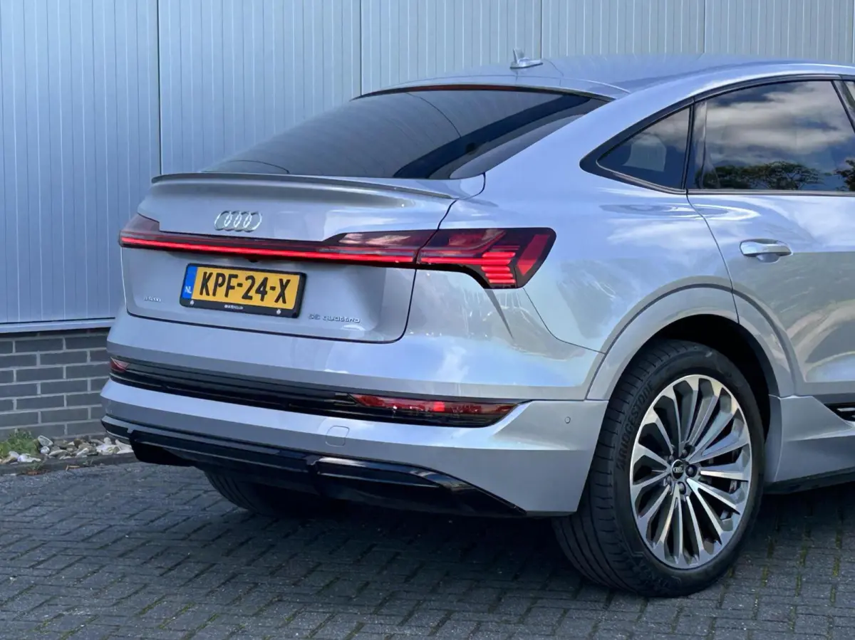 95kWh Quattro S-Line 55 quattro S Edition 95 kWh SOH 95% I B&O I HUD I 21" LMV I DIGI DASHB. I MATRIX LED