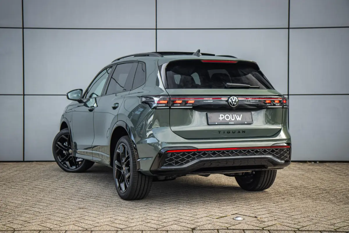 1.5 eHybrid 204pk R-Line Edition | 20" Velgen | Panoramadak