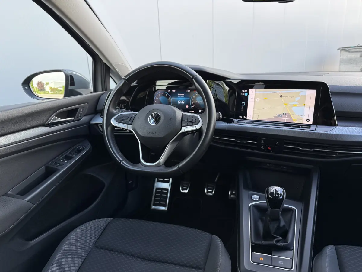 1.0 TSI 110pk Life | Camera | ACC | Lane | side assist