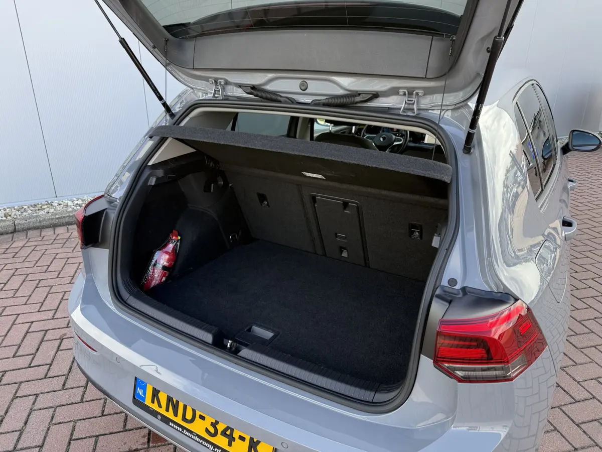 1.0 TSI 110pk Life | Camera | ACC | Lane | side assist