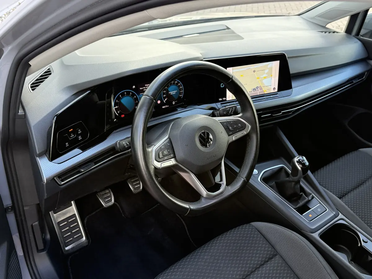 1.0 TSI 110pk Life | Camera | ACC | Lane | side assist
