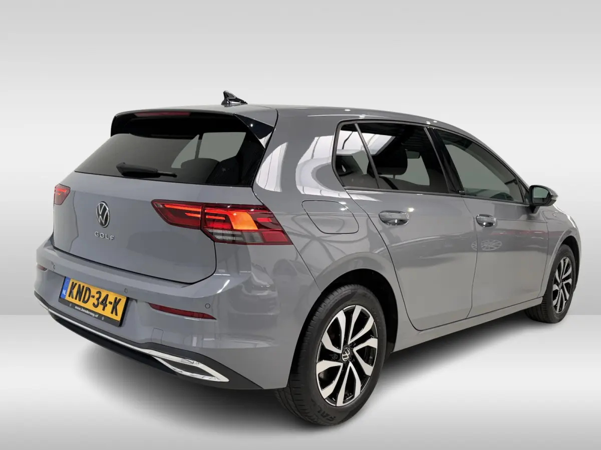 1.0 TSI 110pk Life | Camera | ACC | Lane | side assist