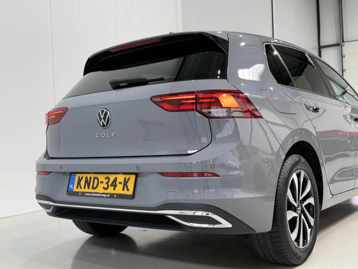 1.0 TSI 110pk Life | Camera | ACC | Lane | side assist