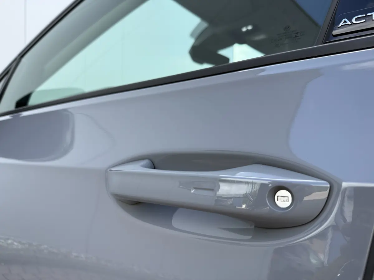 1.0 TSI 110pk Life | Camera | ACC | Lane | side assist