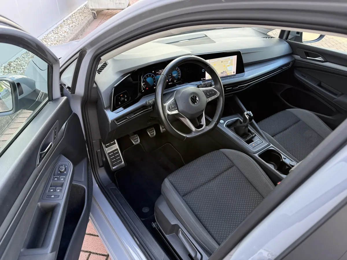 1.0 TSI 110pk Life | Camera | ACC | Lane | side assist