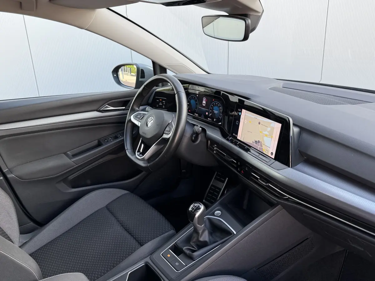 1.0 TSI 110pk Life | Camera | ACC | Lane | side assist