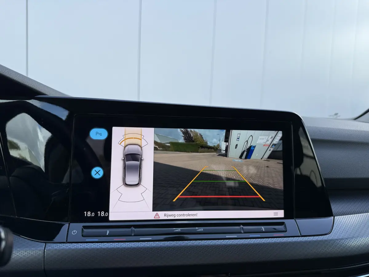 1.0 TSI 110pk Life | Camera | ACC | Lane | side assist