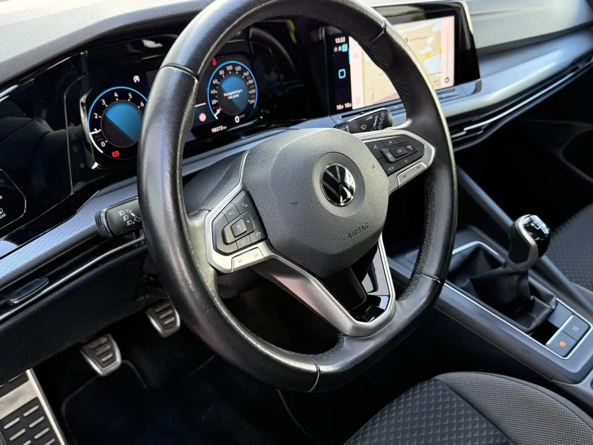 1.0 TSI 110pk Life | Camera | ACC | Lane | side assist