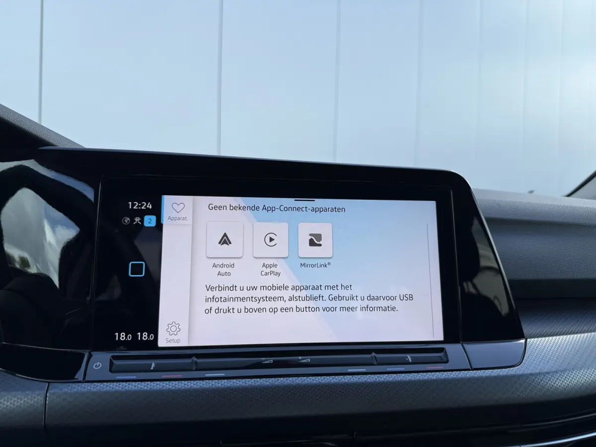 1.0 TSI 110pk Life | Camera | ACC | Lane | side assist