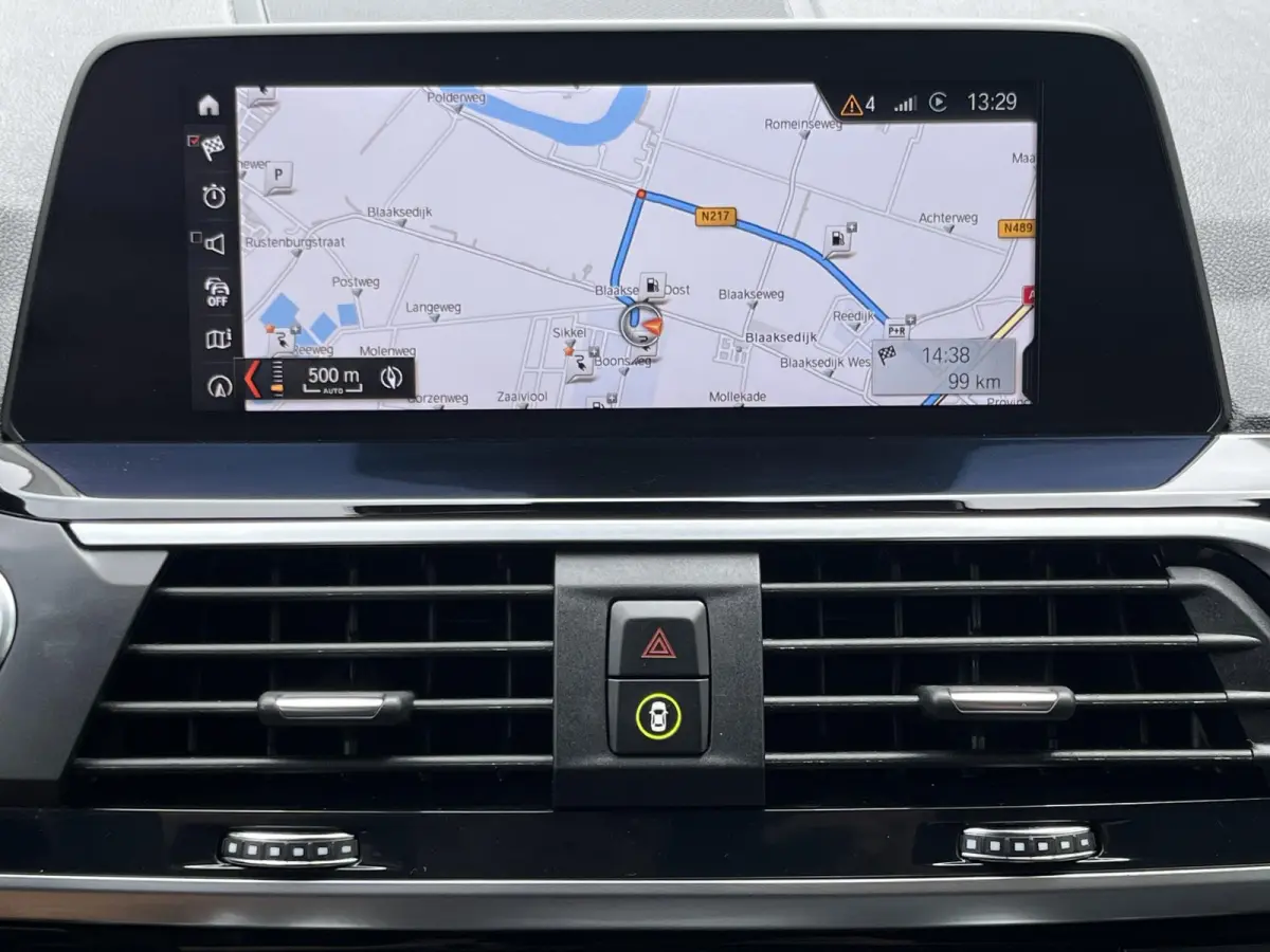 xDrive30e High Executive | xLine/Navi/Clima/Cruise/PDC/Privacy-Glass/20"/Sfeerverlichting/Apple CarPlay-Android Auto