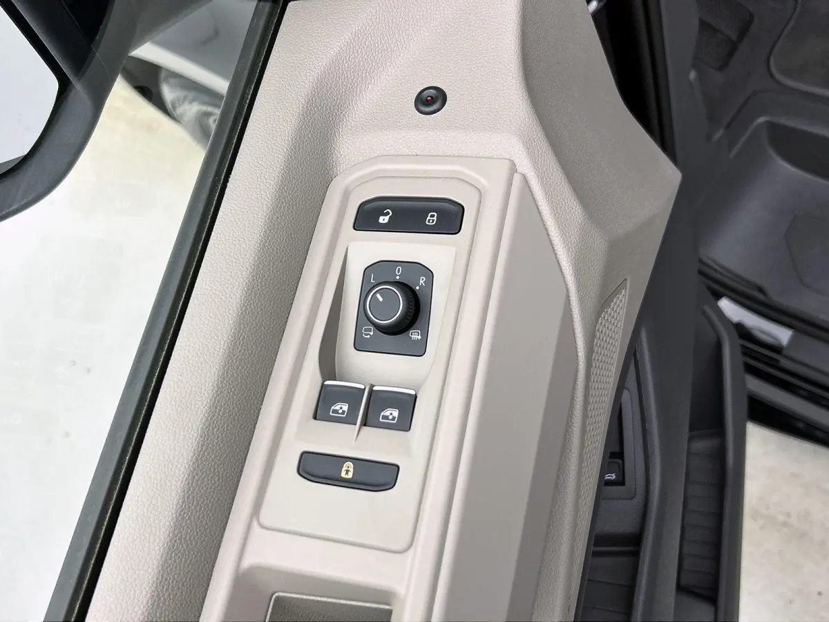 1.5 eHybrid L2 Bulli Edition 4Motion 245PK | Trekhaak | Airco | Navigatiesyteem met Apple Carplay/Android Auto | Achteruitrijcamera | Stoelverwarming | Anti-diefstalalarm | Keyless |