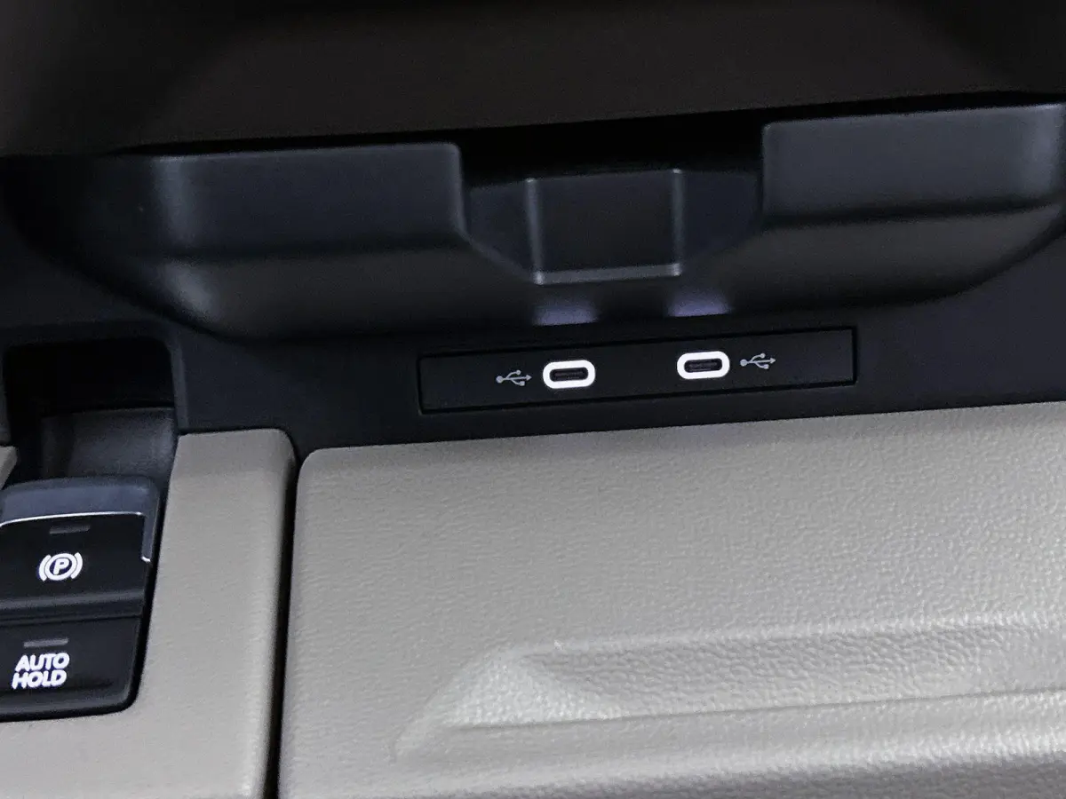 1.5 eHybrid L2 Bulli Edition 4Motion 245PK | Trekhaak | Airco | Navigatiesyteem met Apple Carplay/Android Auto | Achteruitrijcamera | Stoelverwarming | Anti-diefstalalarm | Keyless |