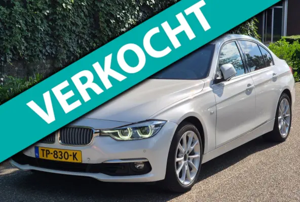 320i Luxury Edition Individual Schuifdak Apple CarPlay Virtual dash Camera LED NAP 2e eigenaar 320i Luxury Edition